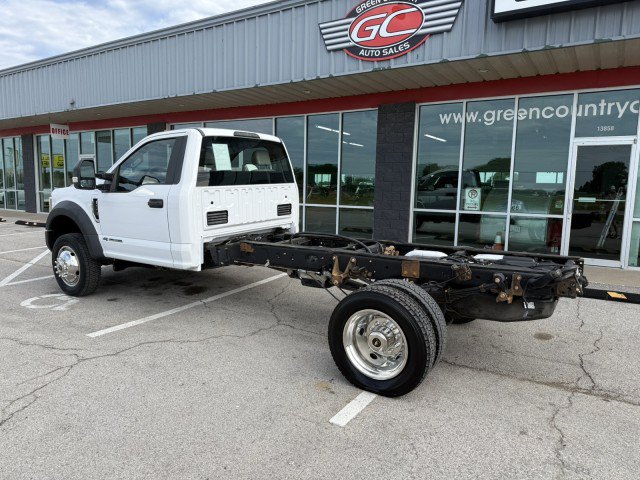 Used 2019 Ford F550 4x4 Regular Cab Super Duty image 4
