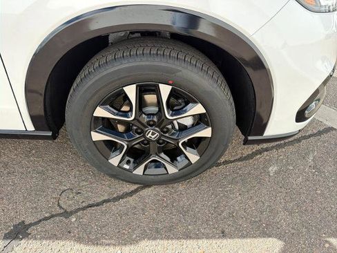 New 2026 Honda HR-V EX-L image 11