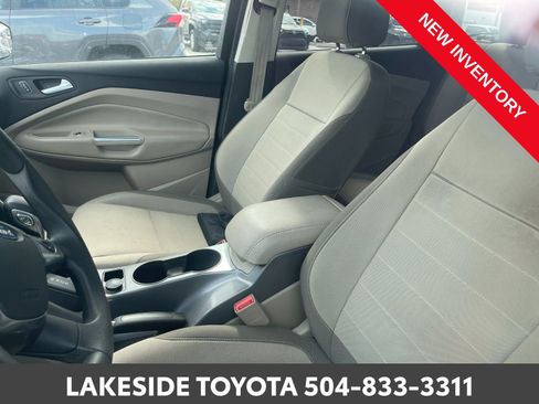 Used 2015 Ford Escape SE image 10