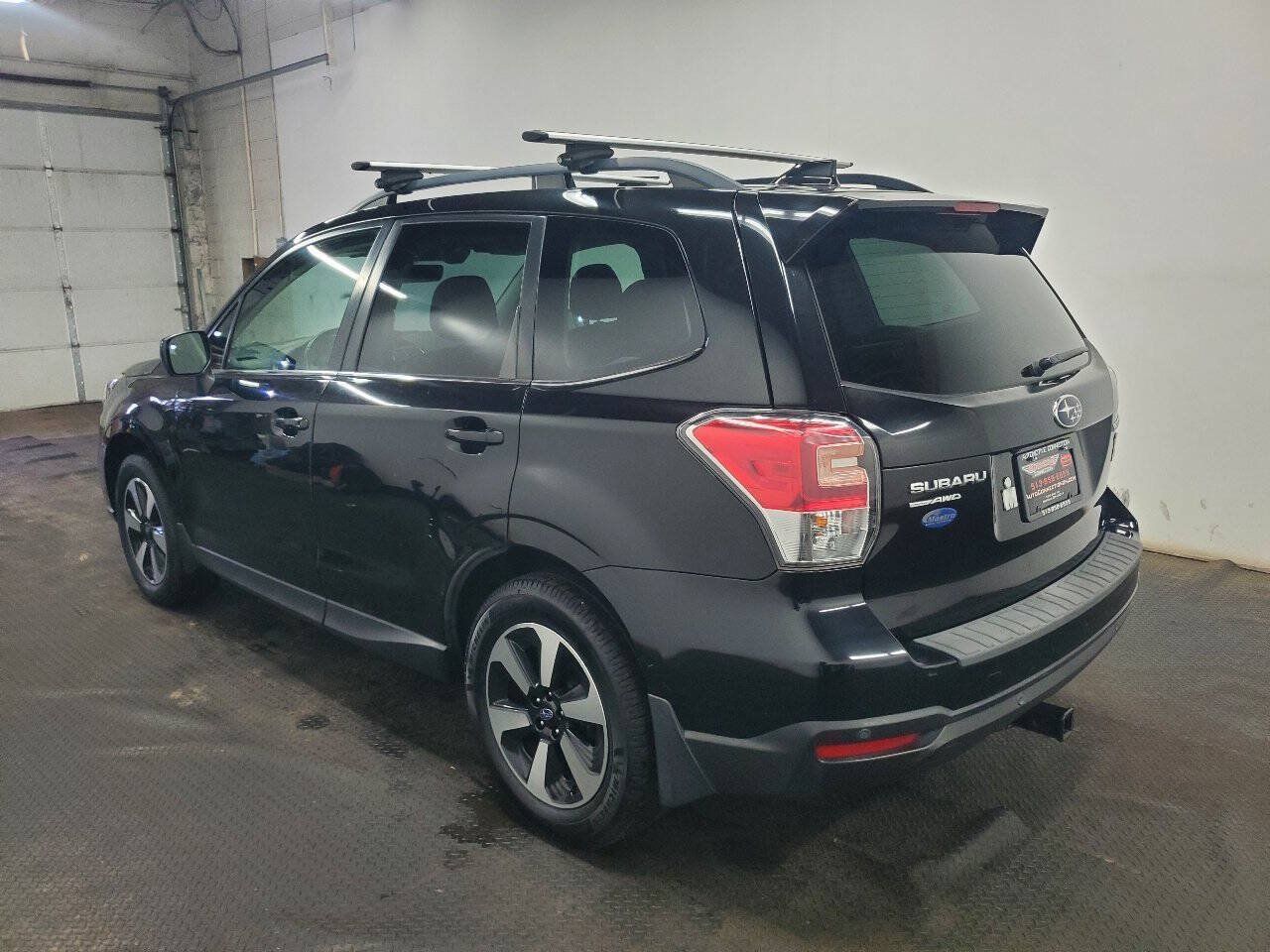 Used 2018 Subaru Forester 2.5i Limited AWD/4WD image 5