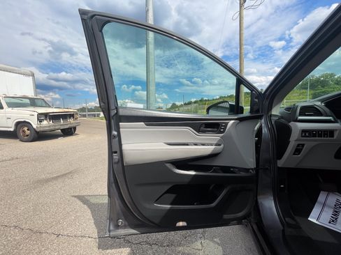 Used 2020 Honda Odyssey EX-L image 11