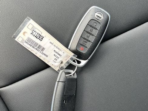 Used 2025 Nissan Murano SV FWD image 18