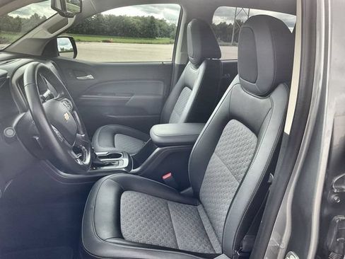 Used 2018 Chevrolet Colorado Z71 AWD/4WD image 19