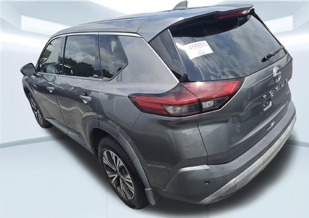 Used 2021 Nissan Rogue SV FWD image 4