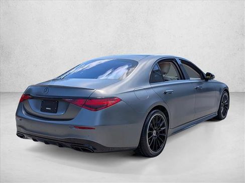 Used 2022 Mercedes-Benz S 500 4MATIC image 5