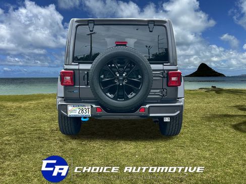 Used 2021 Jeep Wrangler Unlimited Sahara image 7