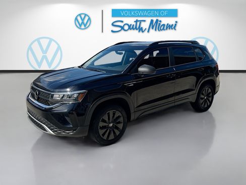 Used 2024 Volkswagen Taos S FWD image 3