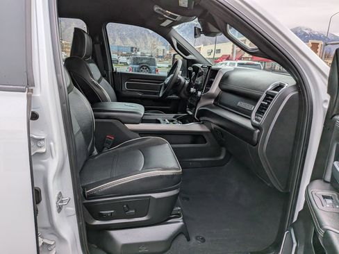 Used 2025 RAM 2500 Laramie image 32