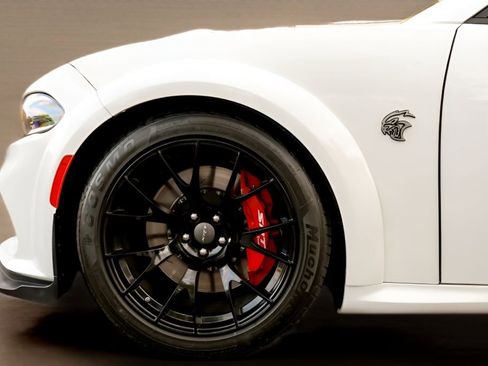 Used 2021 Dodge Charger SRT Hellcat RWD image 5