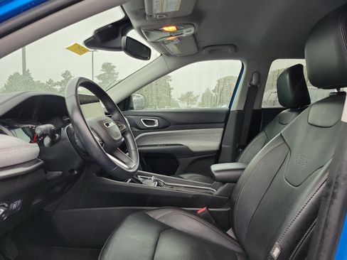 Used 2022 Jeep Compass Latitude AWD/4WD image 15