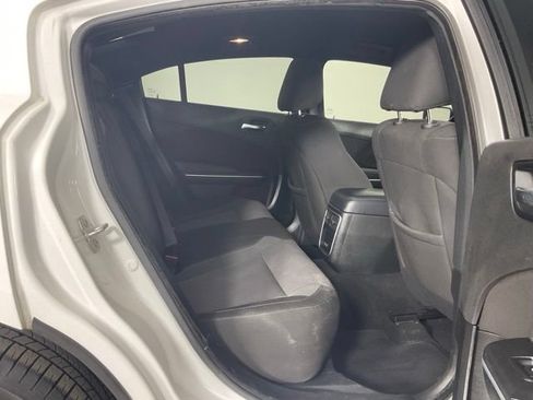 Used 2022 Dodge Charger SXT RWD image 31