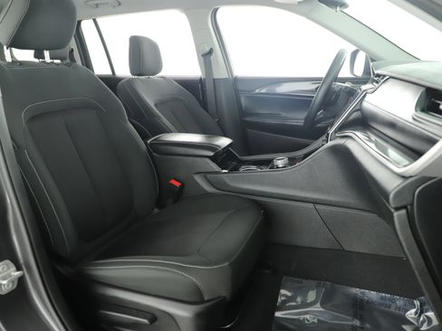 Certified 2021 Jeep Grand Cherokee L Laredo w/ Luxury Tech Group I image 21