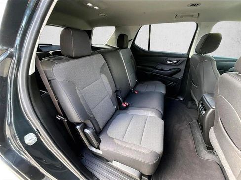 Certified 2021 Chevrolet Traverse LT image 29