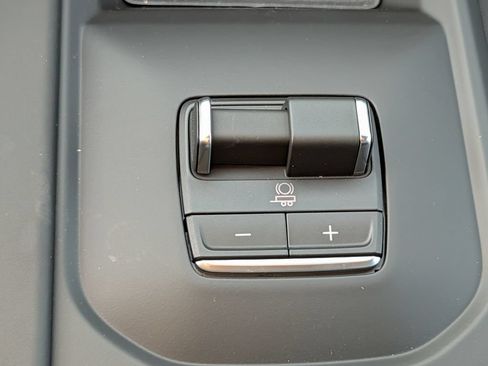 New 2026 GMC Sierra 2500 AT4X AWD/4WD image 15