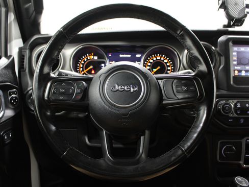 Used 2021 Jeep Gladiator Sport AWD/4WD image 10