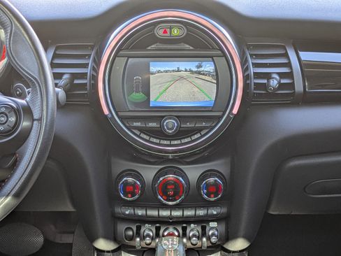 Used 2019 MINI Cooper S w/ Premium Package image 21