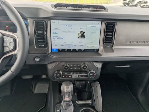 New 2026 Ford Bronco Badlands AWD/4WD image 13