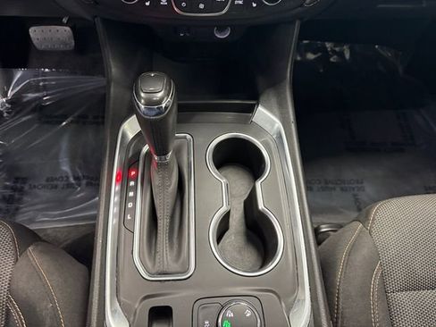 Used 2019 Chevrolet Traverse LT image 14