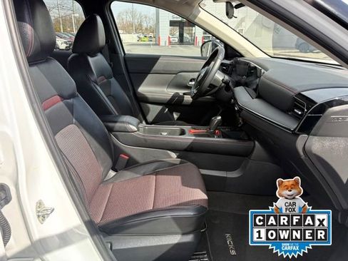 Certified 2025 Nissan Kicks SR w/ Illumination Package image 18