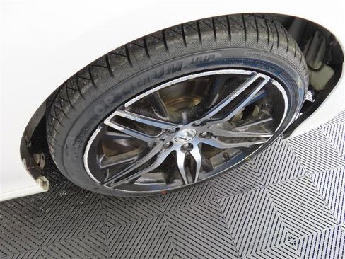 Used 2022 Honda Accord Touring image 9