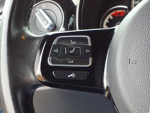 Used 2019 Volkswagen Beetle 2.0T S image 37