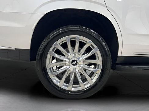 Used 2024 Cadillac Escalade Premium Luxury w/ LPO, Floor Liner Package AWD/4WD image 25