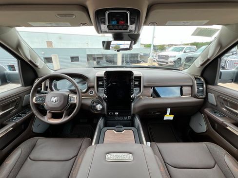 New 2026 RAM 1500 Limited AWD/4WD image 9