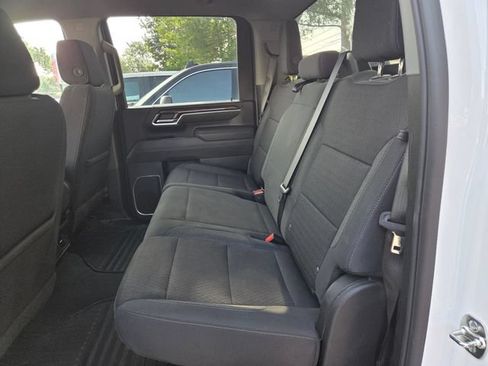 Used 2025 Chevrolet Silverado 2500 LT w/ Convenience Package AWD/4WD image 12