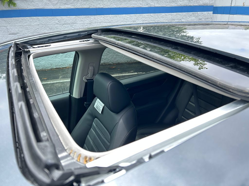 Used 2027 Honda CR-V EX-L image 11