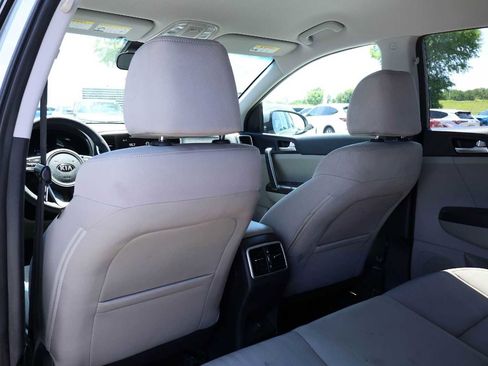 Used 2022 Kia Sportage LX FWD image 12