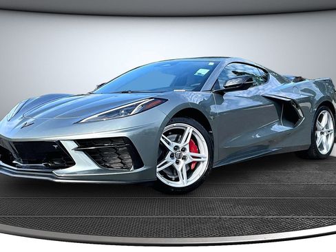 Used 2024 Chevrolet Corvette Stingray Preferred Cpe w/ Z51 Performance Package RWD image 3