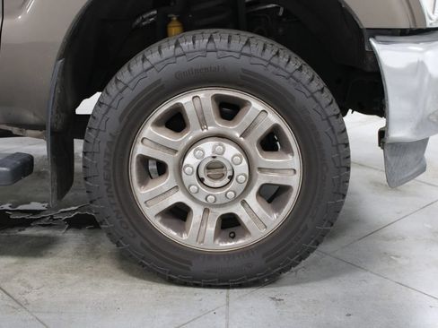 Used 2016 Ford F250 Lariat w/ Lariat Ultimate Package AWD/4WD image 14