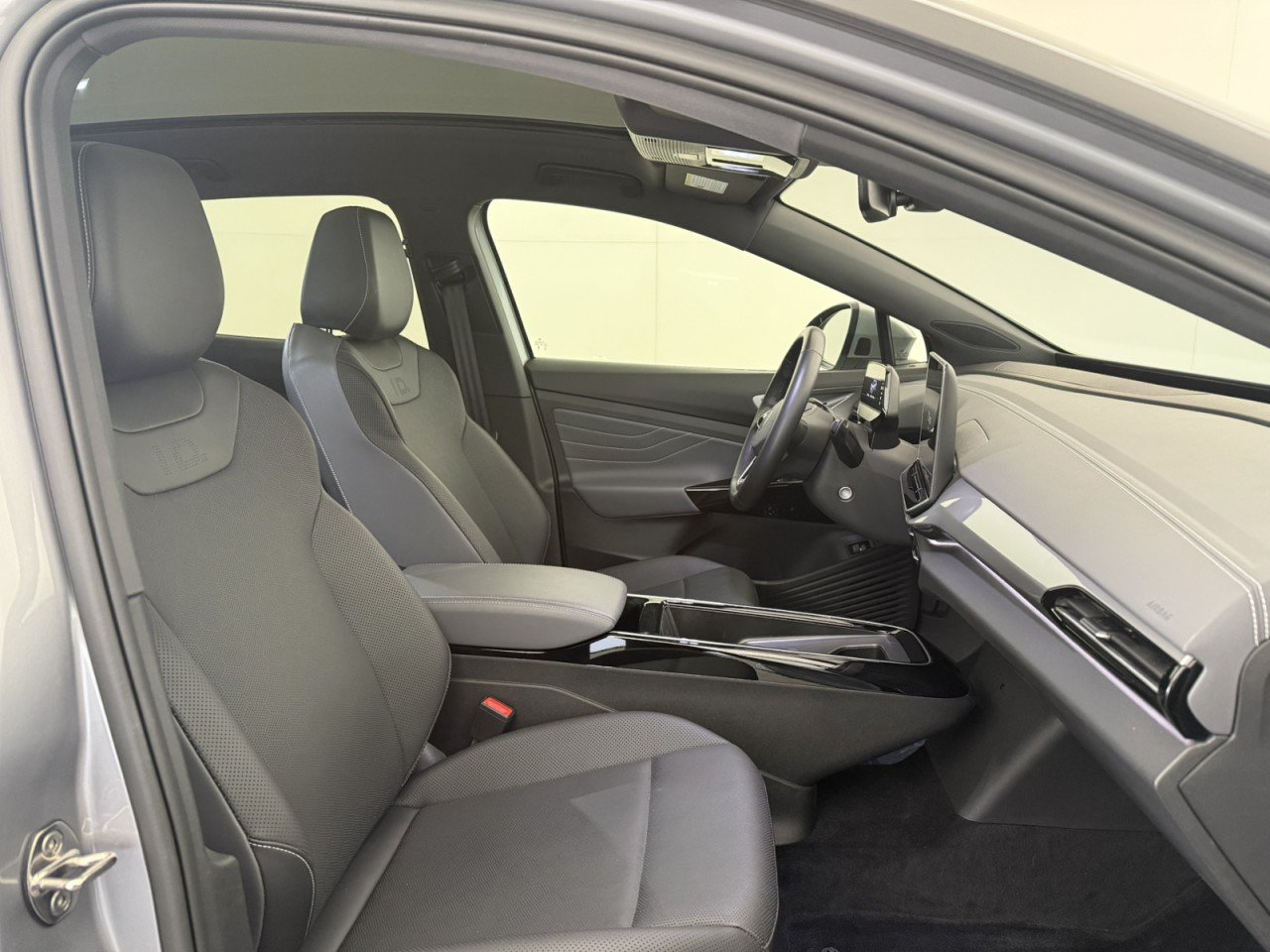 Used 2024 Volkswagen ID.4 Pro S AWD/4WD image 10