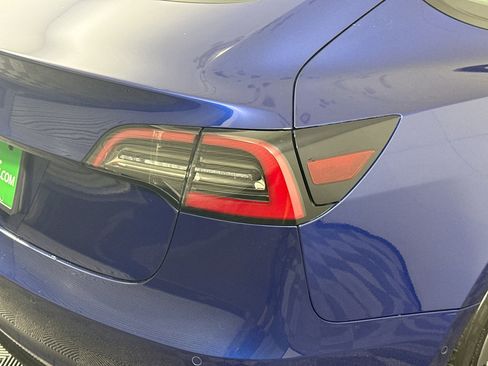 Used 2021 Tesla Model 3 Standard Range Plus image 33