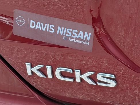 Used 2024 Nissan Kicks SV FWD image 10