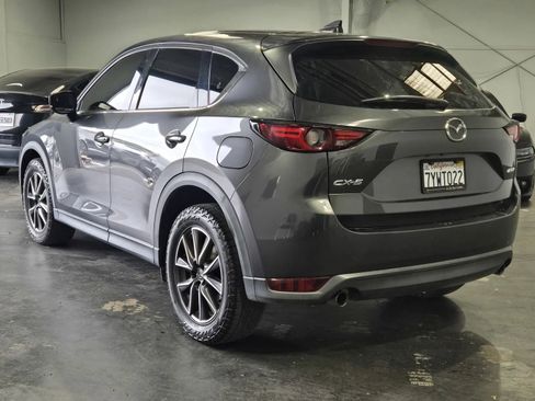 Used 2017 MAZDA CX-5 Grand Touring FWD image 2