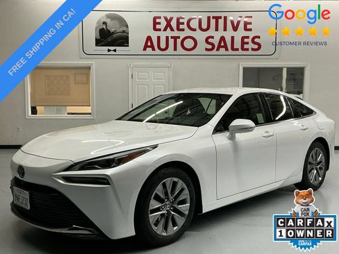 Used 2022 Toyota Mirai w/ Advanced Technology Package RWD image 1