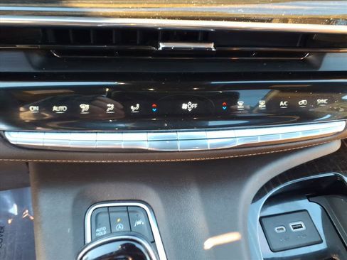 Certified 2023 Cadillac Escalade ESV Sport w/ Touring Package image 36