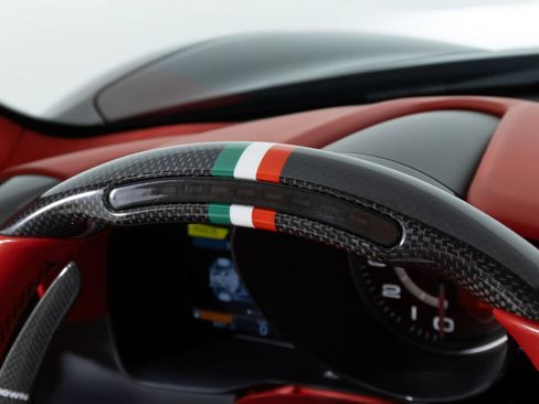 Used 2022 Ferrari F8 Tributo RWD image 37