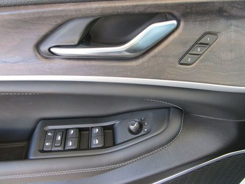 New 2026 Jeep Grand Cherokee L Limited image 29