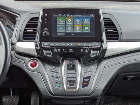 Used 2024 Honda Odyssey EX-L image 17