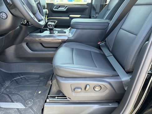 New 2026 Chevrolet Silverado 1500 LTZ w/ LTZ Premium Package image 16