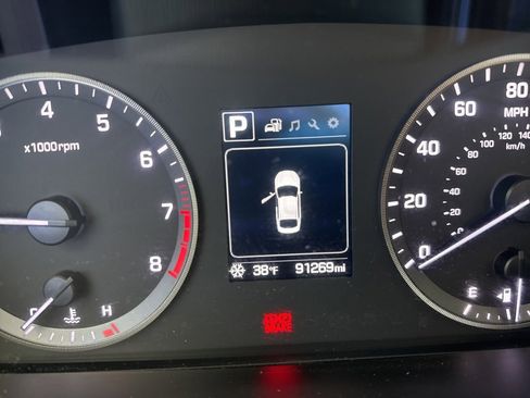 Used 2017 Hyundai Sonata Sport w/ Value Edition Package 02 image 6