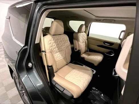 New 2026 Nissan Armada Platinum Reserve w/ Accent Package AWD/4WD image 36