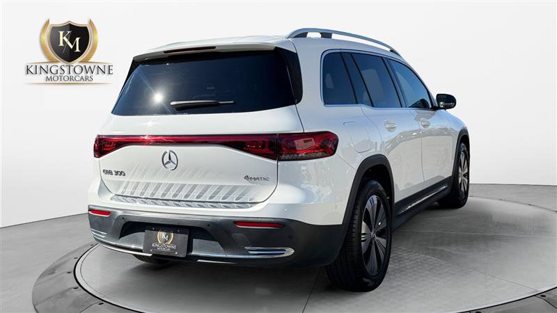 Used 2023 Mercedes-Benz EQB 300 4MATIC image 5