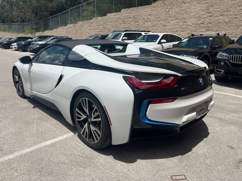 Used 2019 BMW i8 Roadster AWD/4WD image 4