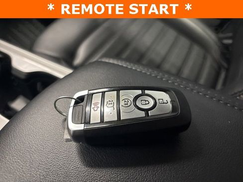 Used 2023 Ford Edge SEL w/ Convenience Package image 25