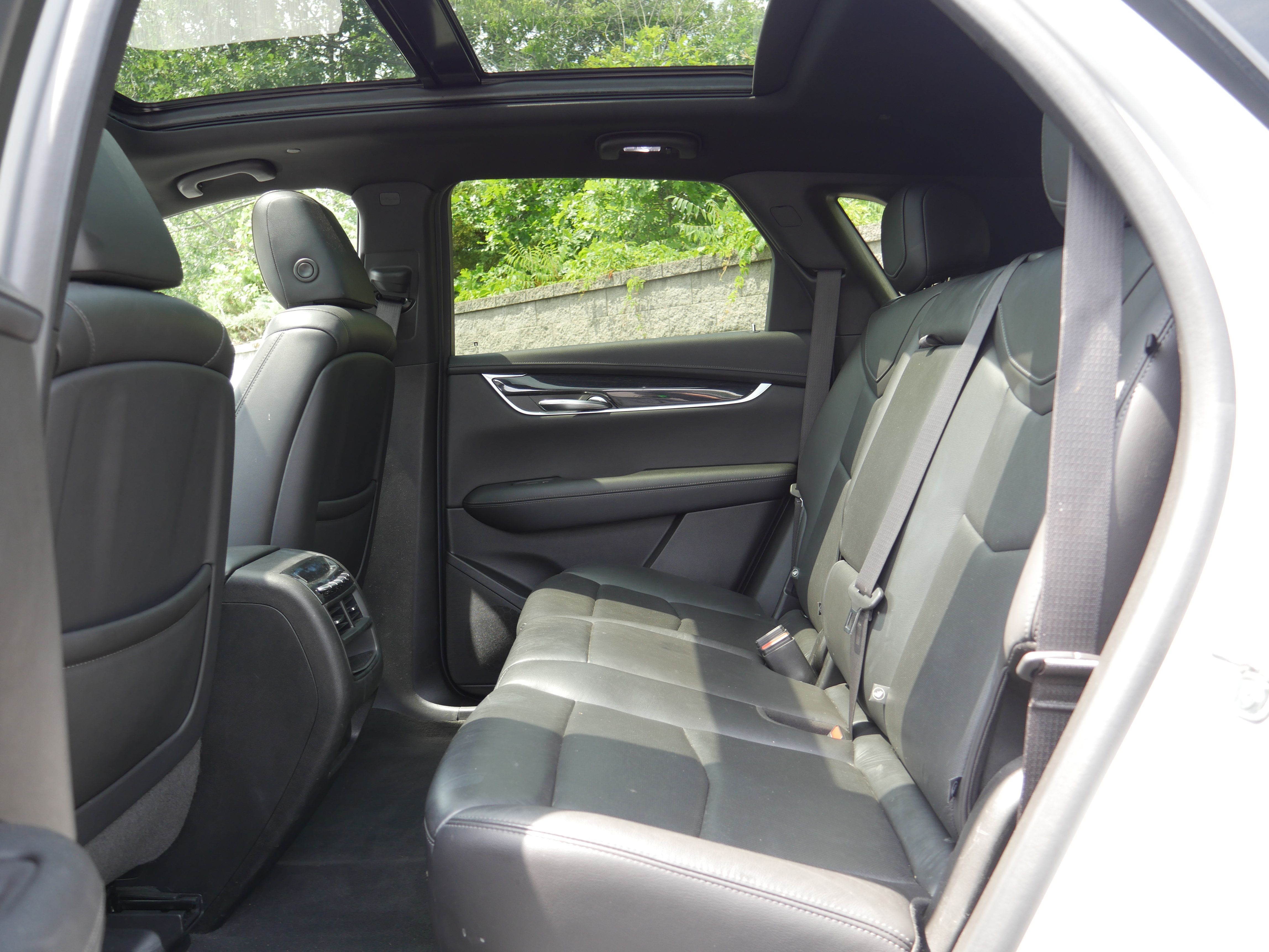 Used 2020 Cadillac XT5 Premium Luxury AWD/4WD image 14