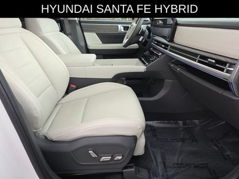 Used 2025 Hyundai Santa Fe Calligraphy AWD/4WD image 10