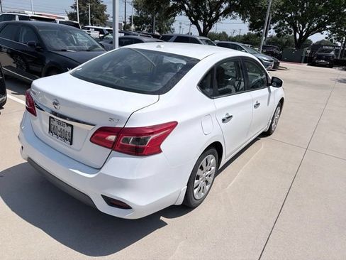 Used 2016 Nissan Sentra SV FWD image 8